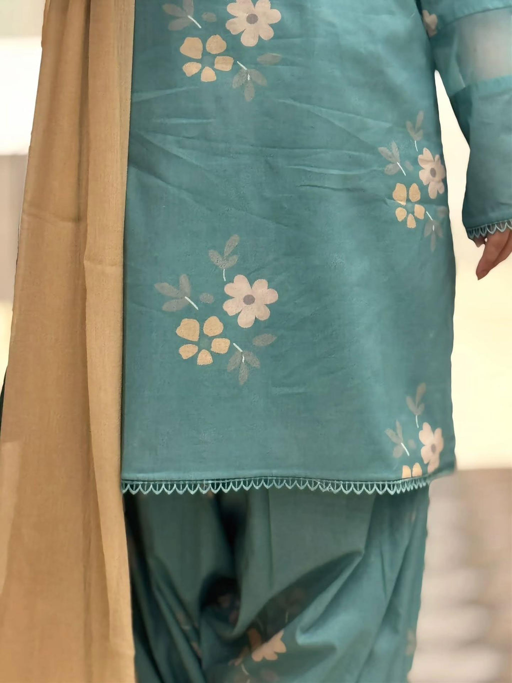 ZARYAN Brand Sky Blue Floral Printed Women's 3-Piece Shalwar Kameez Set with Chiffon Dupatta