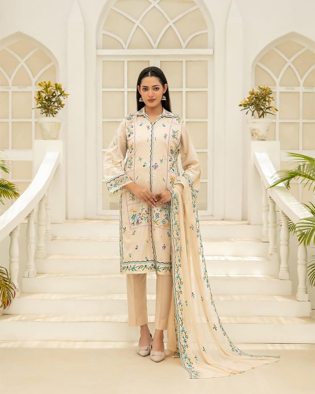 ZARYAN Brand Beige Embroidered 3-Piece Lawn Suit with Chiffon Dupatta – Women's Premium Collection