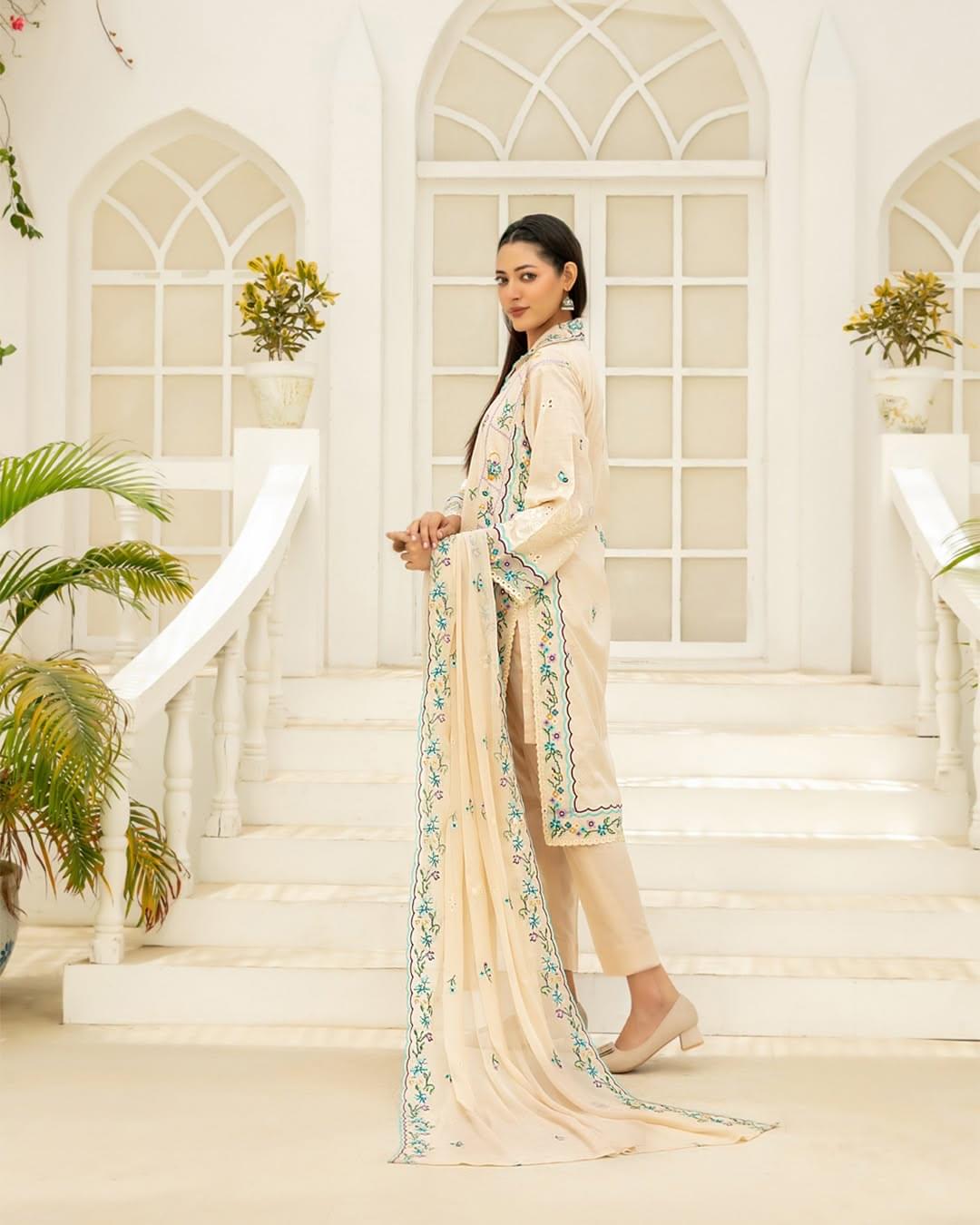 ZARYAN Brand Beige Embroidered 3-Piece Lawn Suit with Chiffon Dupatta – Women's Premium Collection