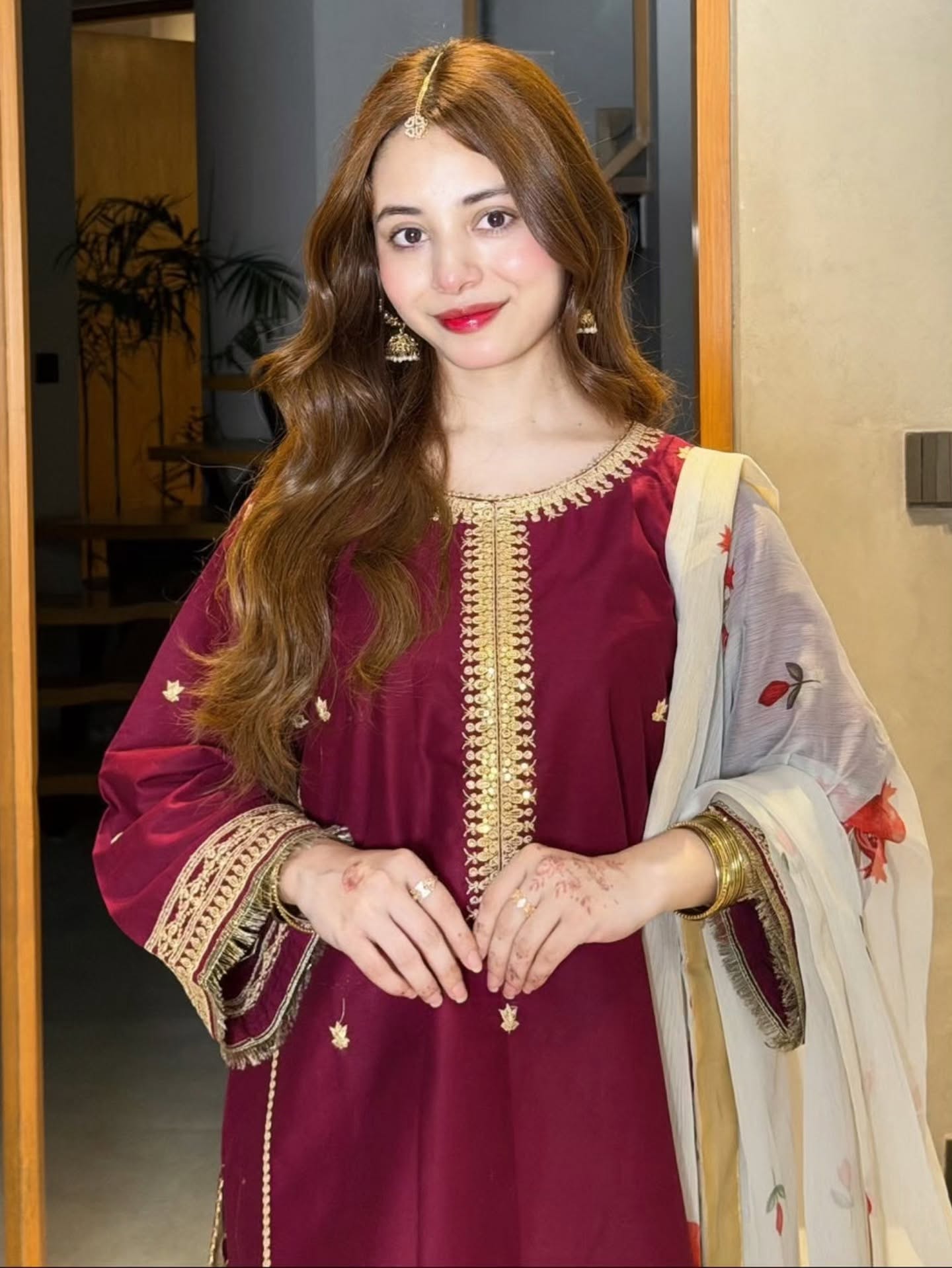 ZARYAN BRAND Women's 3-Piece Embroidered Kurti with Printed Farshi Shalwar & Organza Dupatta – Maroon & White