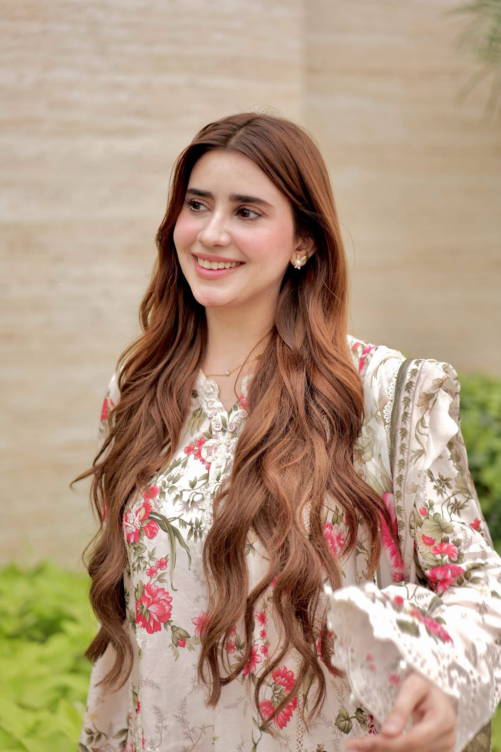 Women's Premium Floral Printed Lawn 3 Piece Suit with Embroidered Lace & Printed Dupatta – White Pink
