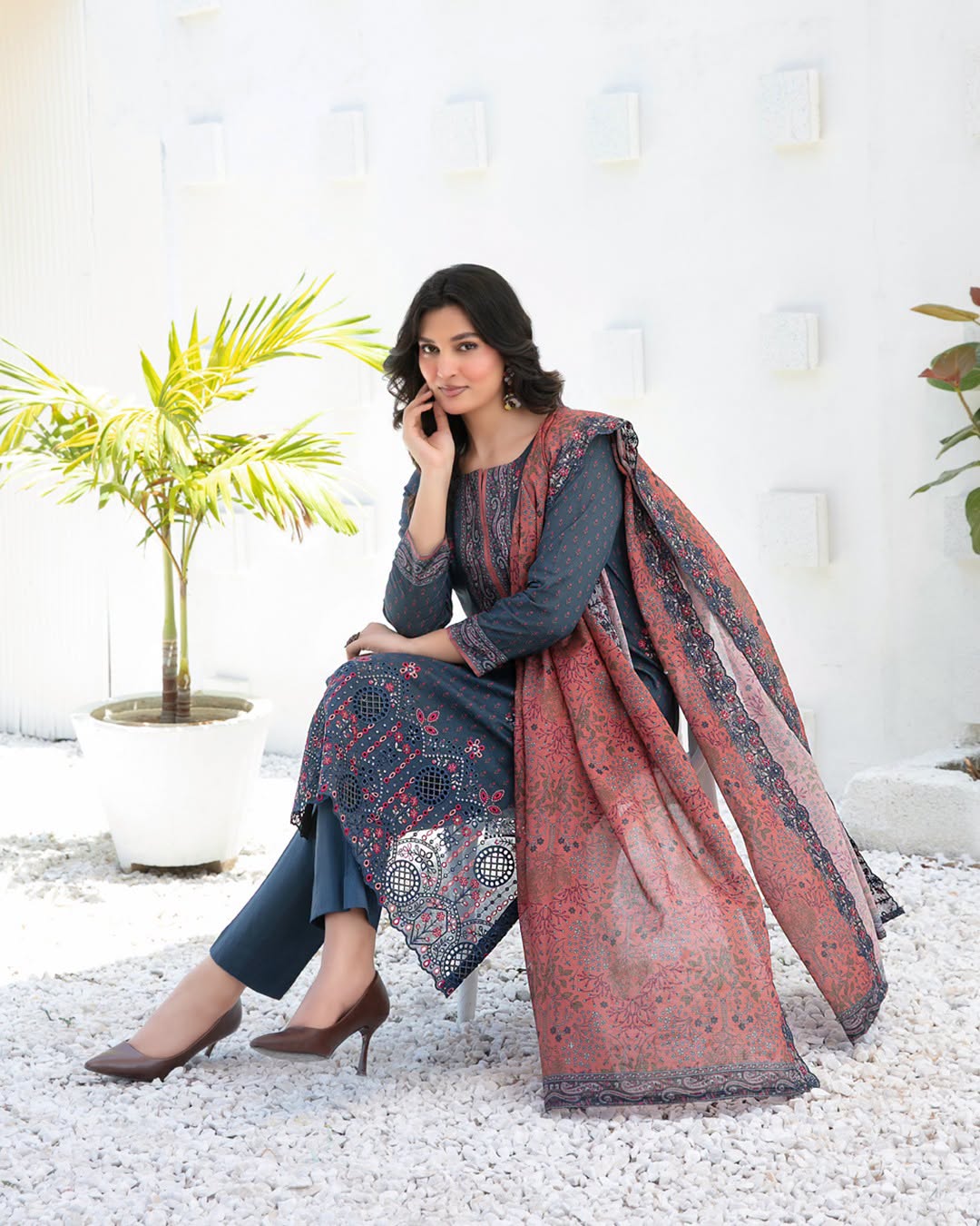 ZARYAN BRAND Women's 3-Piece Printed Lawn Suit – Charcoal Grey with Rust Printed Dupatta