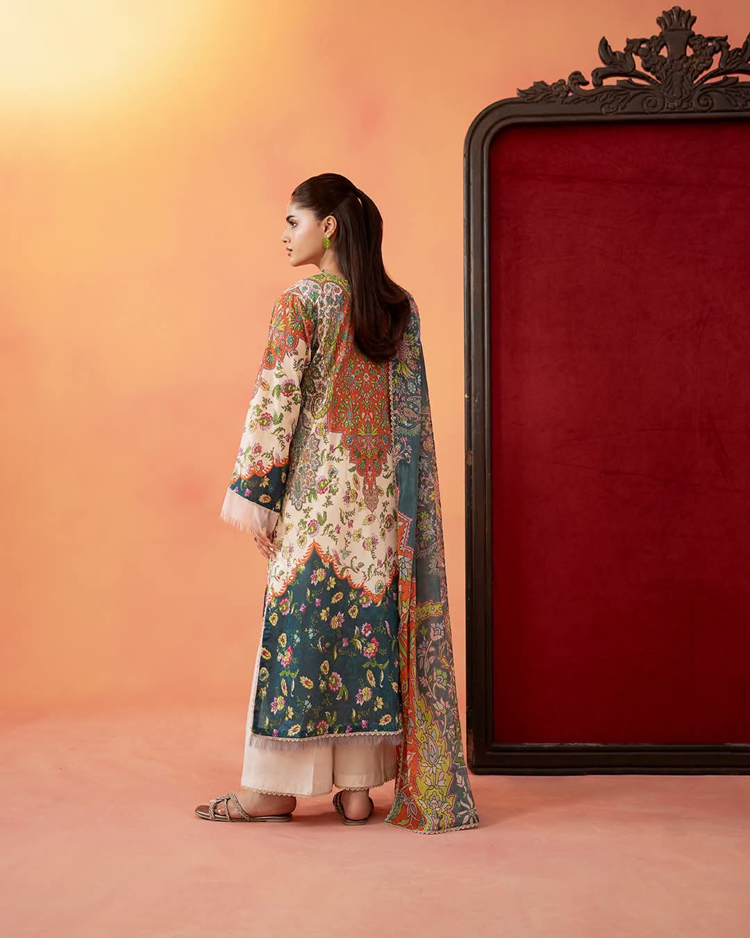 Multicolor Printed Premium 3 Piece Lawn Suit – Elegant Pakistani Women's Wear